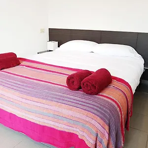 Loft Placa Sant Josep Apartment